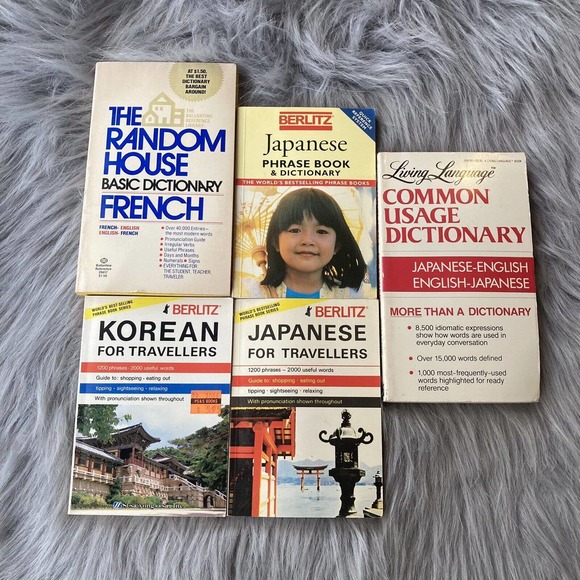 Berlitz Japanese Phrase Book Dictionary French Korean Travel International GOOD - Picture 1 of 5